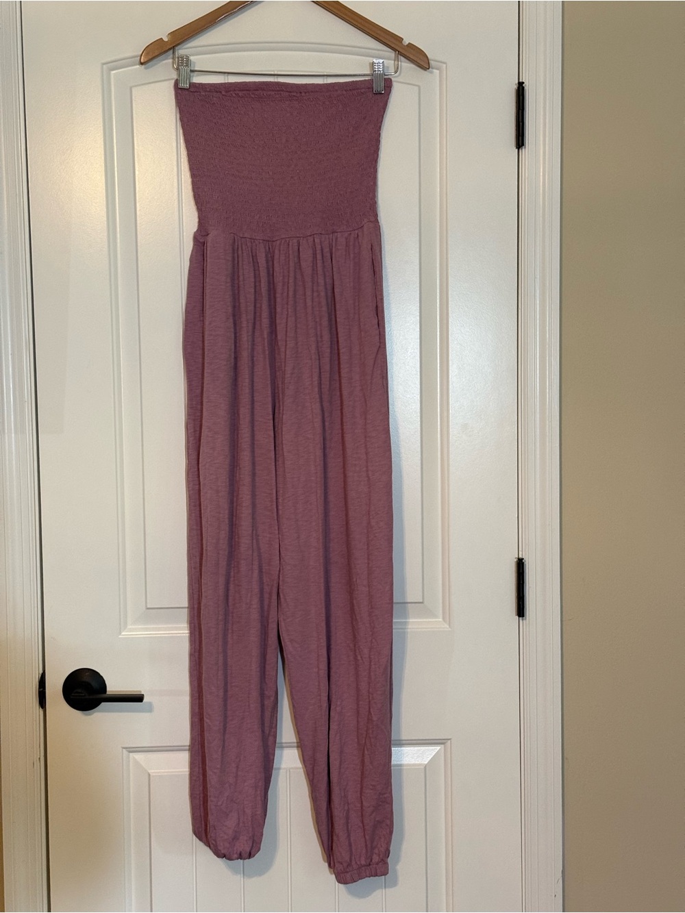 NWT AMERICAN EAGLE Strapless Smocked Jumpsuit in Dusty Mauve